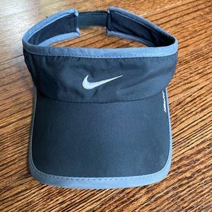 Nike Fit visor